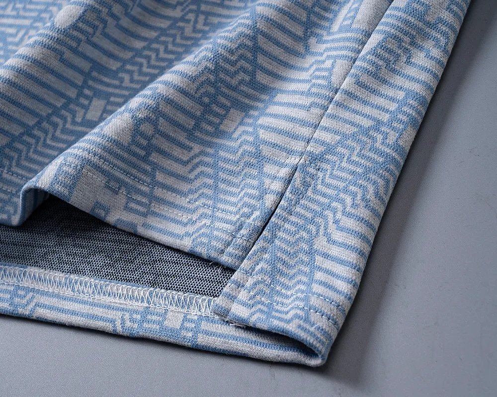30165# 2026 spring and summer official website New Arrival lapel T-shirt, knitted jacquard fabric is handsome, the fabric is comfortable, the workmanship is rigorous, and the stitching is neat. Good upper body effect·Sizes M-3XL Sky Blue